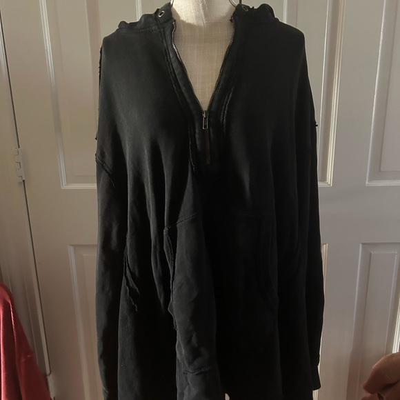 Free People North Sweatshirt. NWT. Size XL. - Picture 3 of 7
